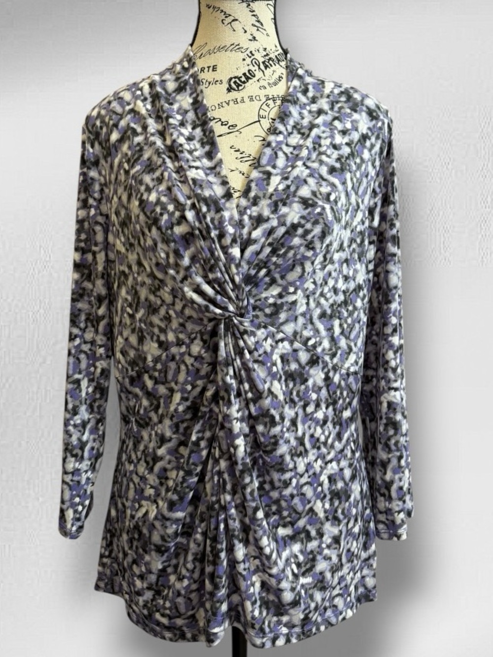 Liz Claiborne Purple Gray White Abstract Print Knot Front Top